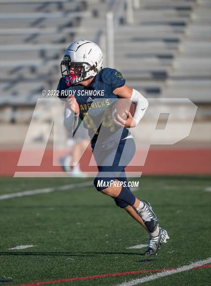 Thumbnail 1 in La Costa Canyon vs Tesoro photogallery.