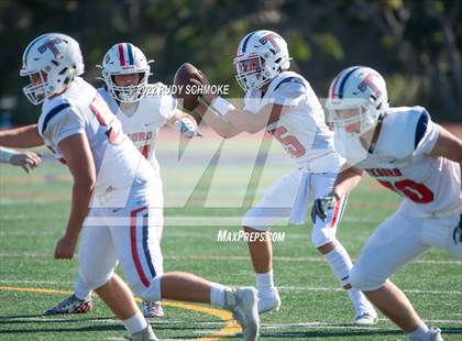 Thumbnail 2 in La Costa Canyon vs Tesoro photogallery.