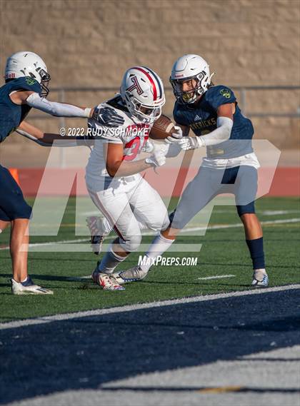 Thumbnail 2 in La Costa Canyon vs Tesoro photogallery.