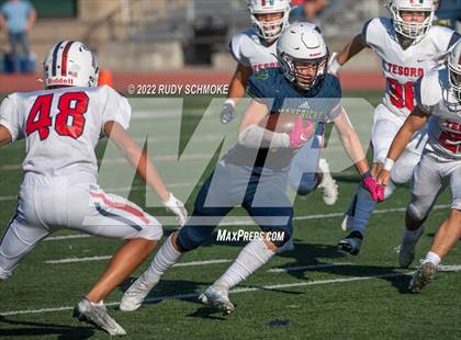 Thumbnail 3 in La Costa Canyon vs Tesoro photogallery.