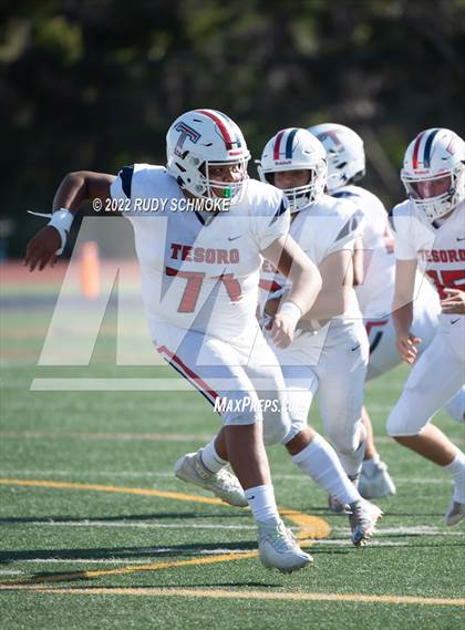 Thumbnail 3 in La Costa Canyon vs Tesoro photogallery.