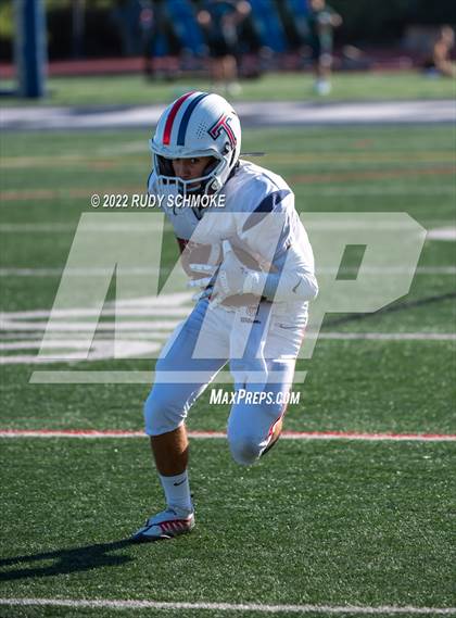 Thumbnail 3 in La Costa Canyon vs Tesoro photogallery.