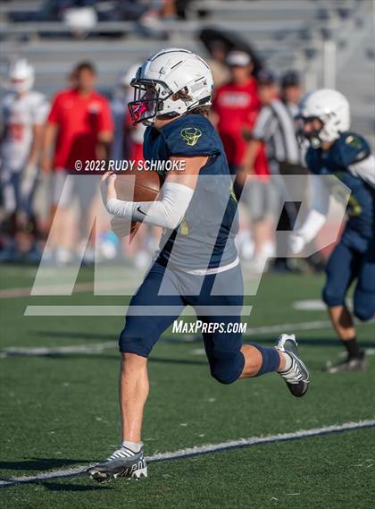 Thumbnail 1 in La Costa Canyon vs Tesoro photogallery.