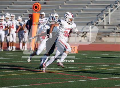 Thumbnail 2 in La Costa Canyon vs Tesoro photogallery.