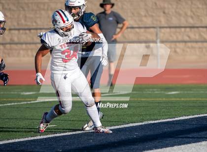Thumbnail 3 in La Costa Canyon vs Tesoro photogallery.