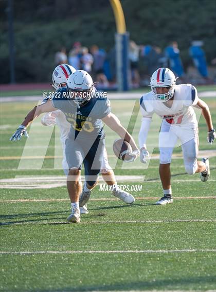 Thumbnail 2 in La Costa Canyon vs Tesoro photogallery.