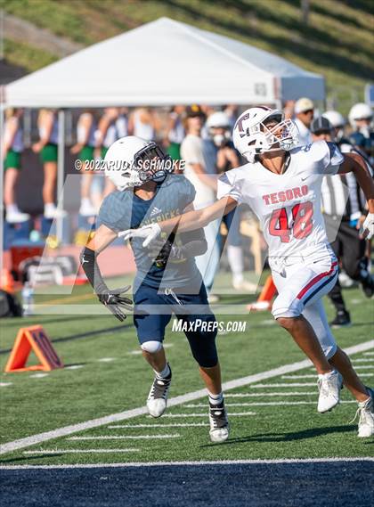 Thumbnail 2 in La Costa Canyon vs Tesoro photogallery.