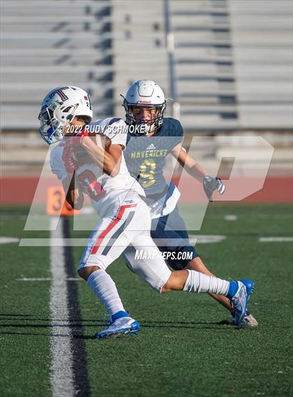 Thumbnail 3 in La Costa Canyon vs Tesoro photogallery.