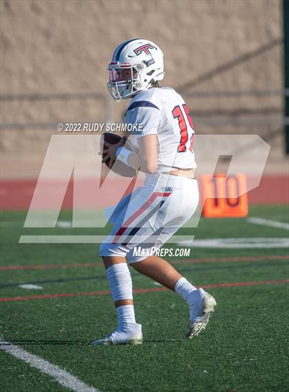 Thumbnail 2 in La Costa Canyon vs Tesoro photogallery.