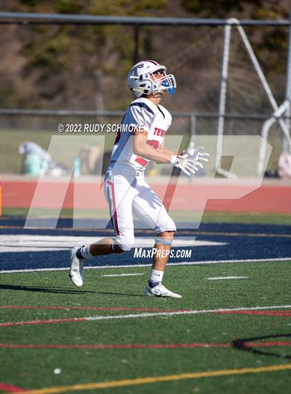 Thumbnail 3 in La Costa Canyon vs Tesoro photogallery.