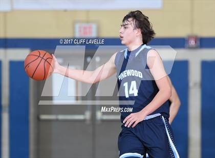 Thumbnail 3 in Pinewood Prep vs. Wando (Rotary Roundball Classic) photogallery.