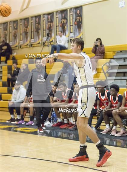 Thumbnail 1 in View Park vs Peninsula (Pirate Shootout Tournament) photogallery.