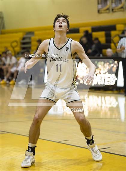 Thumbnail 2 in View Park vs Peninsula (Pirate Shootout Tournament) photogallery.