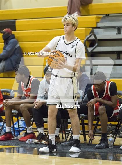 Thumbnail 2 in View Park vs Peninsula (Pirate Shootout Tournament) photogallery.