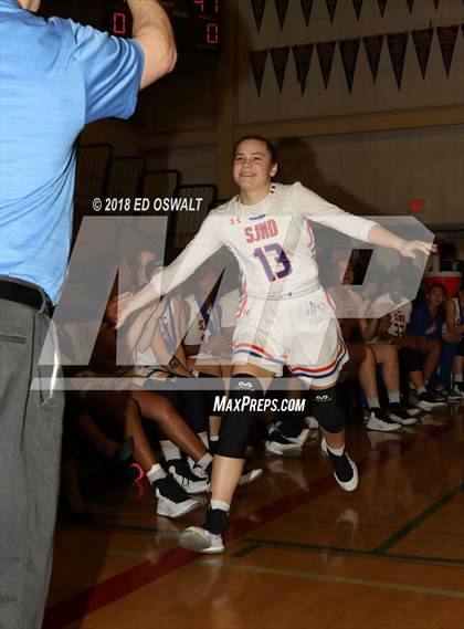 Thumbnail 3 in St. Joseph Notre Dame vs. Arcata (CIF NCS D4 Final) photogallery.