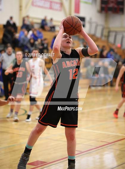 Thumbnail 1 in St. Joseph Notre Dame vs. Arcata (CIF NCS D4 Final) photogallery.