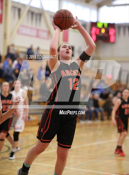 Thumbnail 3 in St. Joseph Notre Dame vs. Arcata (CIF NCS D4 Final) photogallery.