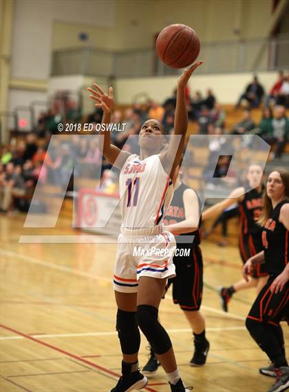 Thumbnail 1 in St. Joseph Notre Dame vs. Arcata (CIF NCS D4 Final) photogallery.