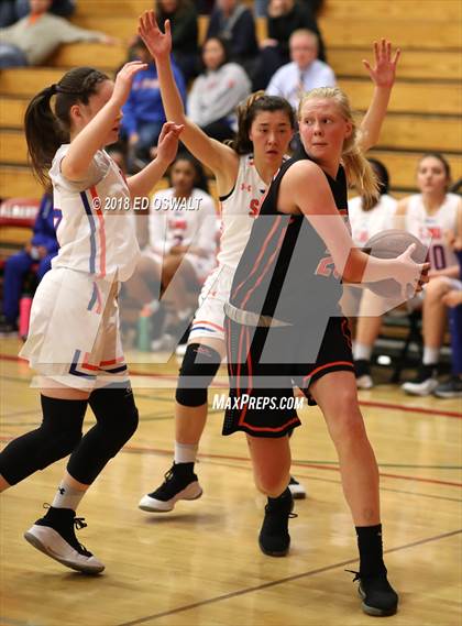 Thumbnail 1 in St. Joseph Notre Dame vs. Arcata (CIF NCS D4 Final) photogallery.