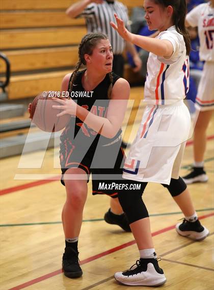 Thumbnail 1 in St. Joseph Notre Dame vs. Arcata (CIF NCS D4 Final) photogallery.
