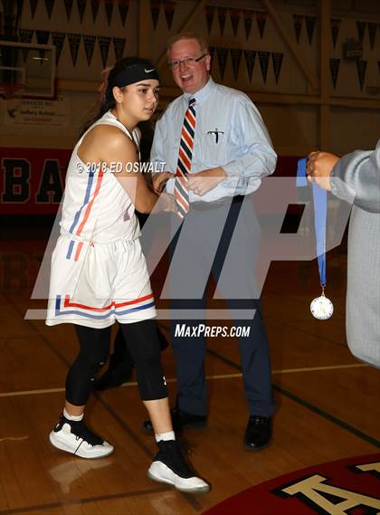 Thumbnail 2 in St. Joseph Notre Dame vs. Arcata (CIF NCS D4 Final) photogallery.