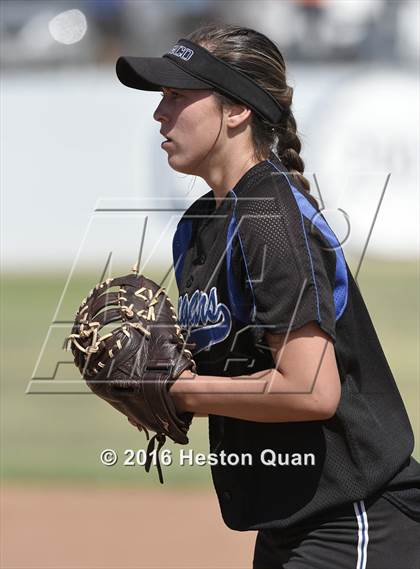 Thumbnail 2 in Norco vs. Mater Dei (CIF-SS D1 Playoffs) photogallery.