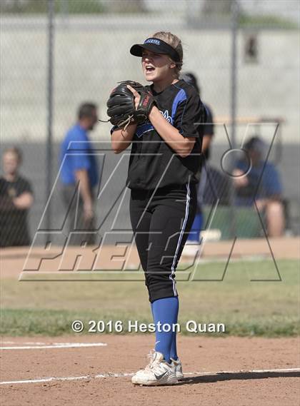Thumbnail 1 in Norco vs. Mater Dei (CIF-SS D1 Playoffs) photogallery.