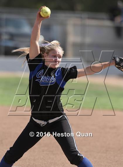 Thumbnail 2 in Norco vs. Mater Dei (CIF-SS D1 Playoffs) photogallery.