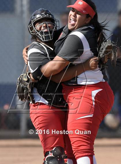 Thumbnail 1 in Norco vs. Mater Dei (CIF-SS D1 Playoffs) photogallery.