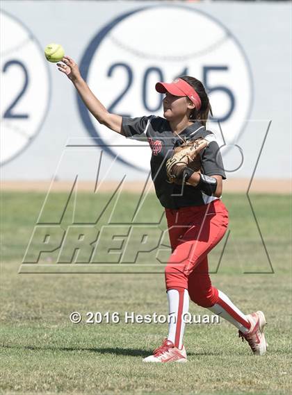 Thumbnail 1 in Norco vs. Mater Dei (CIF-SS D1 Playoffs) photogallery.