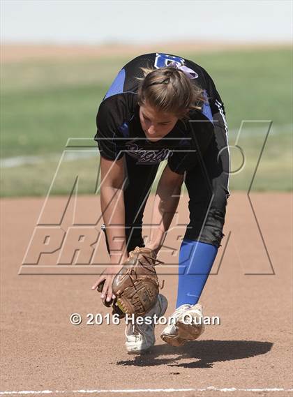 Thumbnail 3 in Norco vs. Mater Dei (CIF-SS D1 Playoffs) photogallery.