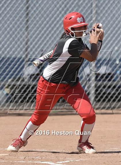 Thumbnail 2 in Norco vs. Mater Dei (CIF-SS D1 Playoffs) photogallery.