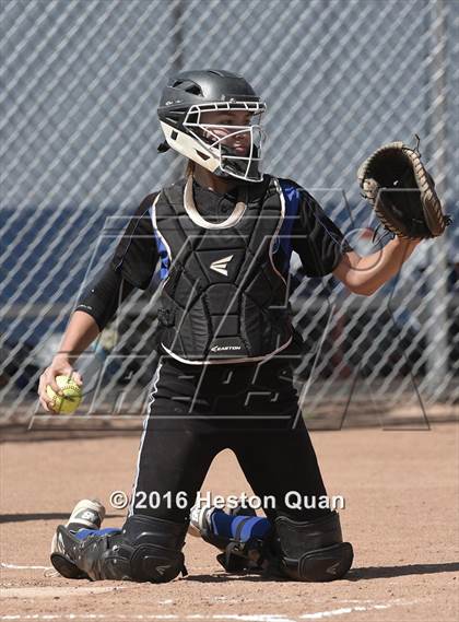 Thumbnail 2 in Norco vs. Mater Dei (CIF-SS D1 Playoffs) photogallery.