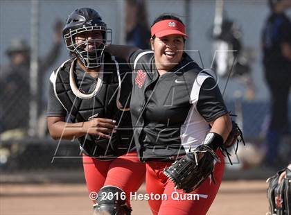 Thumbnail 2 in Norco vs. Mater Dei (CIF-SS D1 Playoffs) photogallery.