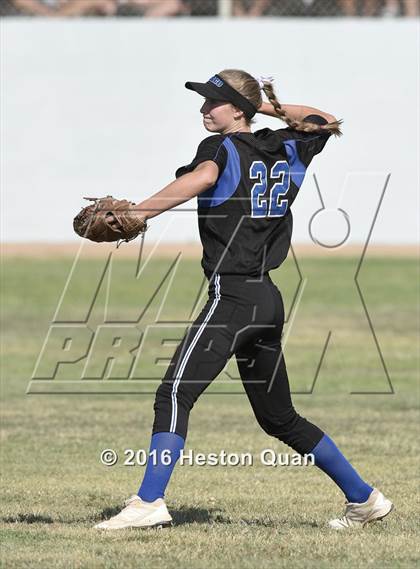 Thumbnail 1 in Norco vs. Mater Dei (CIF-SS D1 Playoffs) photogallery.