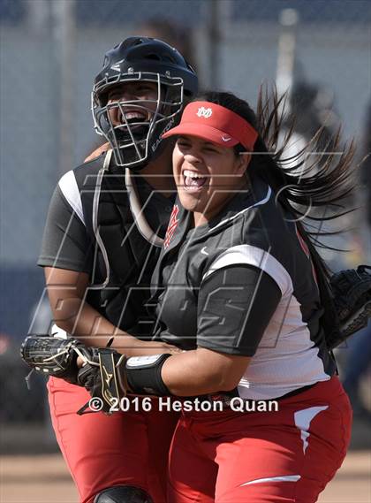 Thumbnail 3 in Norco vs. Mater Dei (CIF-SS D1 Playoffs) photogallery.