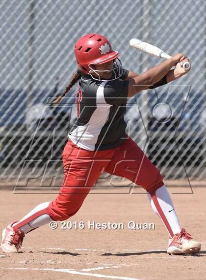 Thumbnail 3 in Norco vs. Mater Dei (CIF-SS D1 Playoffs) photogallery.