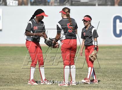Thumbnail 3 in Norco vs. Mater Dei (CIF-SS D1 Playoffs) photogallery.