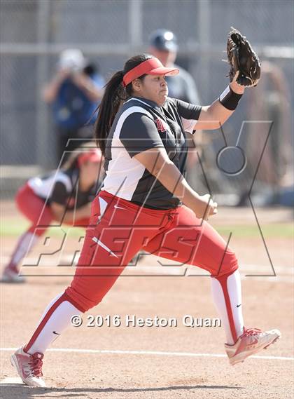 Thumbnail 1 in Norco vs. Mater Dei (CIF-SS D1 Playoffs) photogallery.