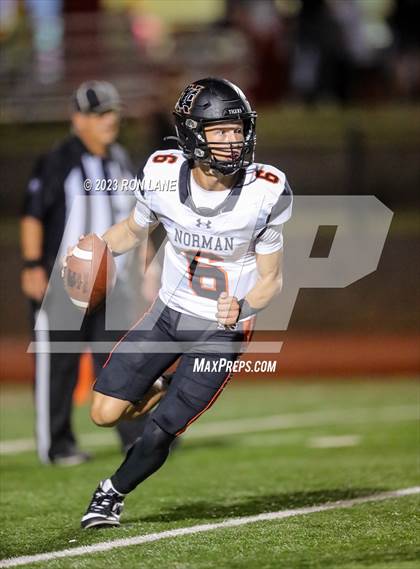 Thumbnail 2 in Norman @ Mustang photogallery.