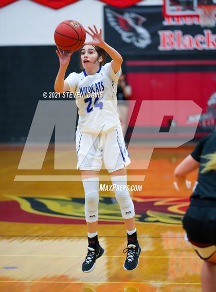 Thumbnail 2 in Mesquite vs. Red Mountain (Lady Blackhawk Invitational) photogallery.