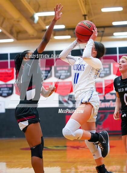 Thumbnail 3 in Mesquite vs. Red Mountain (Lady Blackhawk Invitational) photogallery.