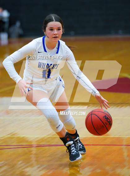 Thumbnail 2 in Mesquite vs. Red Mountain (Lady Blackhawk Invitational) photogallery.