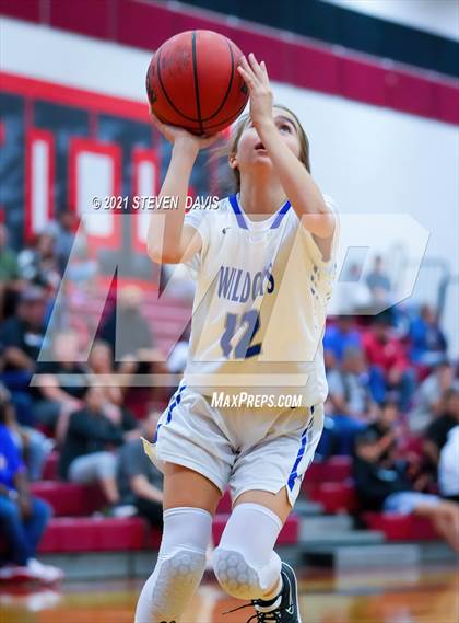 Thumbnail 2 in Mesquite vs. Red Mountain (Lady Blackhawk Invitational) photogallery.