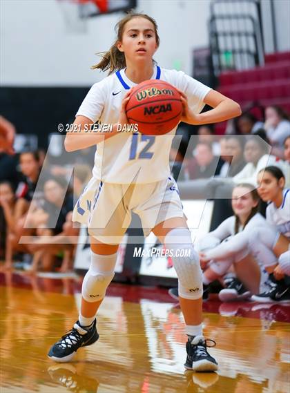 Thumbnail 2 in Mesquite vs. Red Mountain (Lady Blackhawk Invitational) photogallery.