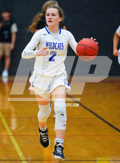 Thumbnail 3 in Mesquite vs. Red Mountain (Lady Blackhawk Invitational) photogallery.