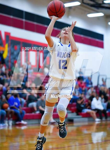Thumbnail 3 in Mesquite vs. Red Mountain (Lady Blackhawk Invitational) photogallery.