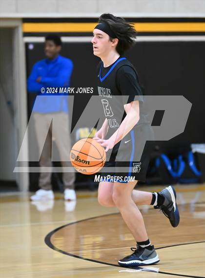 Thumbnail 1 in Desert Christian vs. Fountain Hills (ALA Coyotes Basketball Invitational) photogallery.