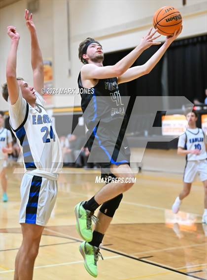 Thumbnail 2 in Desert Christian vs. Fountain Hills (ALA Coyotes Basketball Invitational) photogallery.