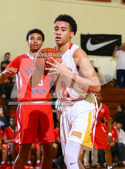 Thumbnail 3 in Redondo Union vs. Dominguez (Katani Classic) photogallery.